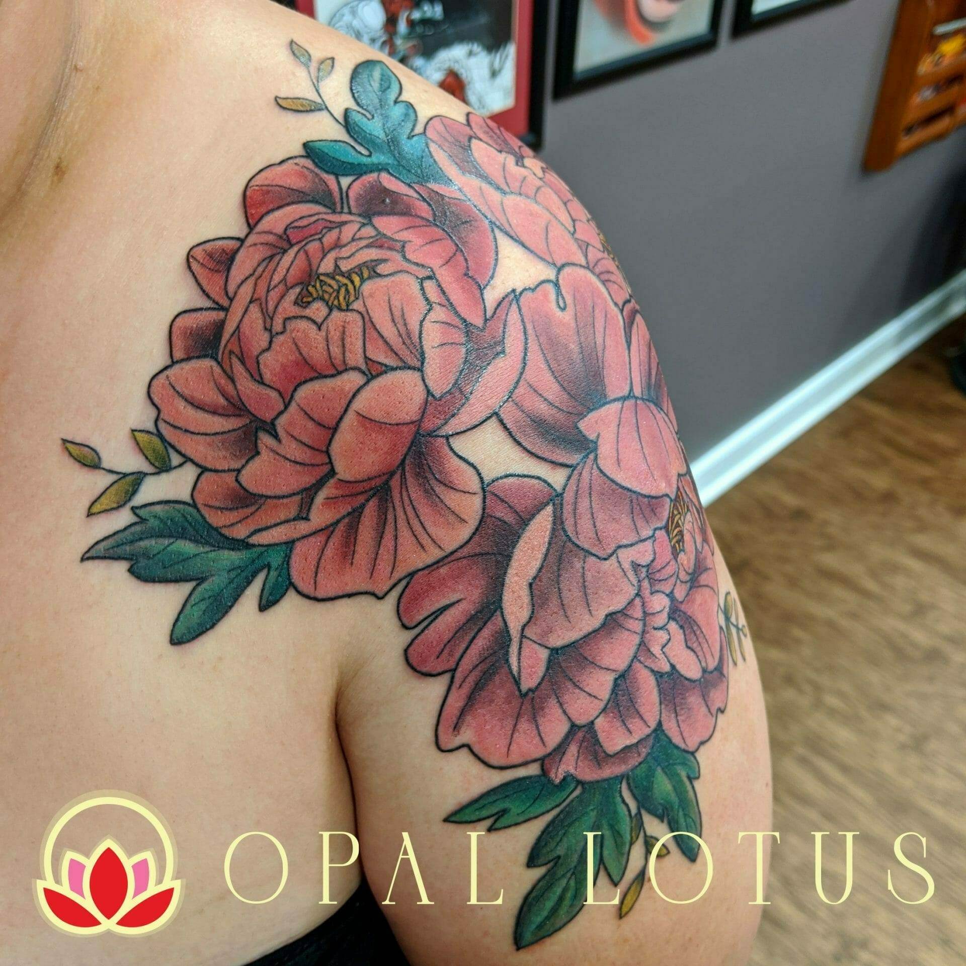 TJ Schunemann on Instagram: “Loved doing this scarlet begonia flower today!  @riverrosetattoo #riverrosetattooa… | Hand tattoos, Tattoos and piercings,  Flower tattoo